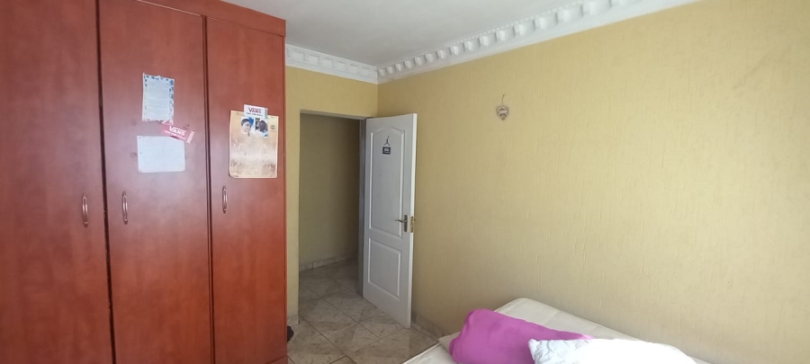 5 Bedroom Property for Sale in Zamdela Free State